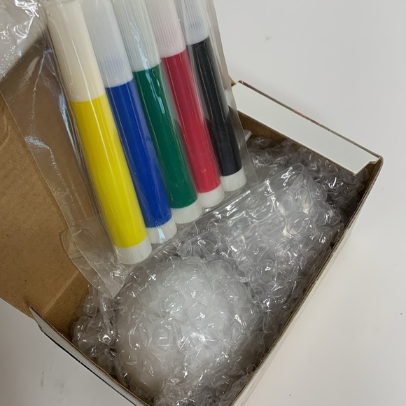 Design An Ornament | Fine Porcelain Collectibles | Two Fine Ornaments & Booklet - Picture 6 of 7